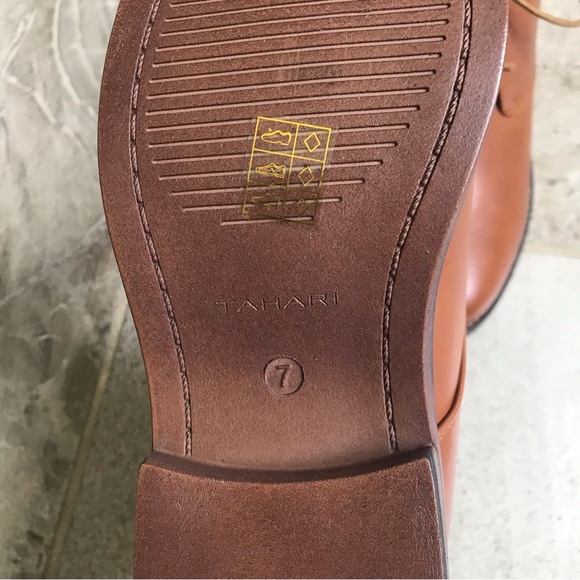 Tahari brown boys boots, size 7. - Picture 7 of 7